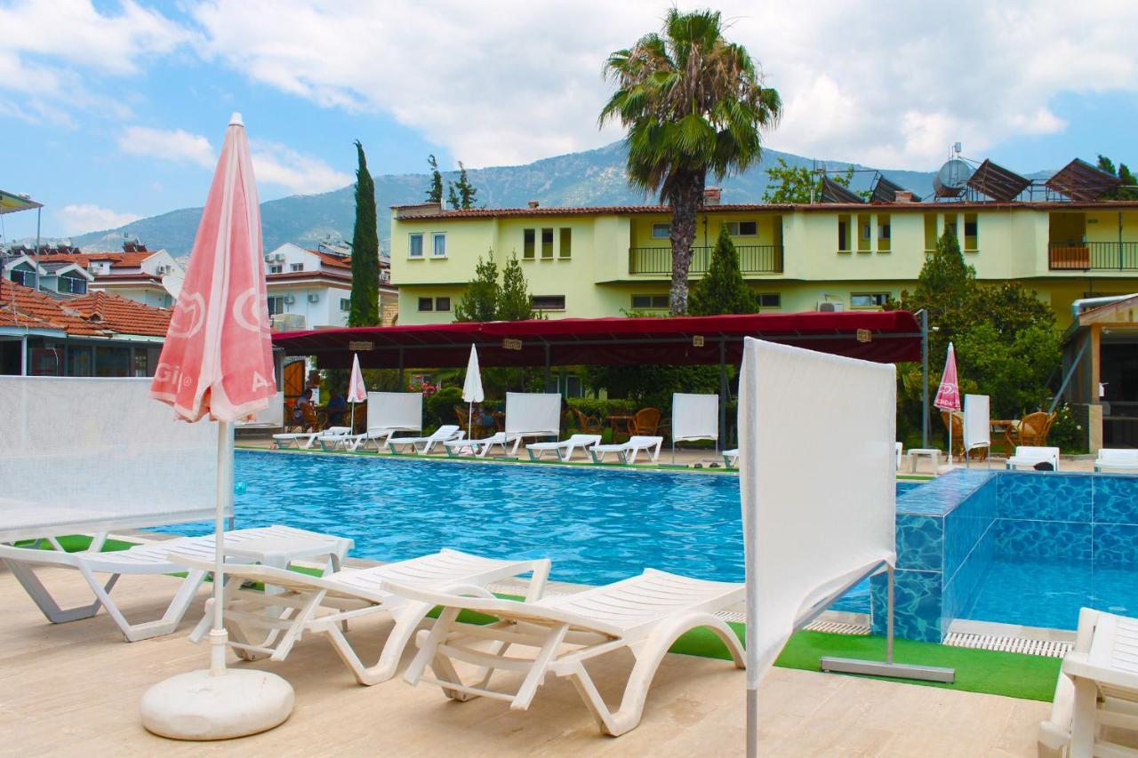 Ovacık Carmina Hotel מראה חיצוני תמונה