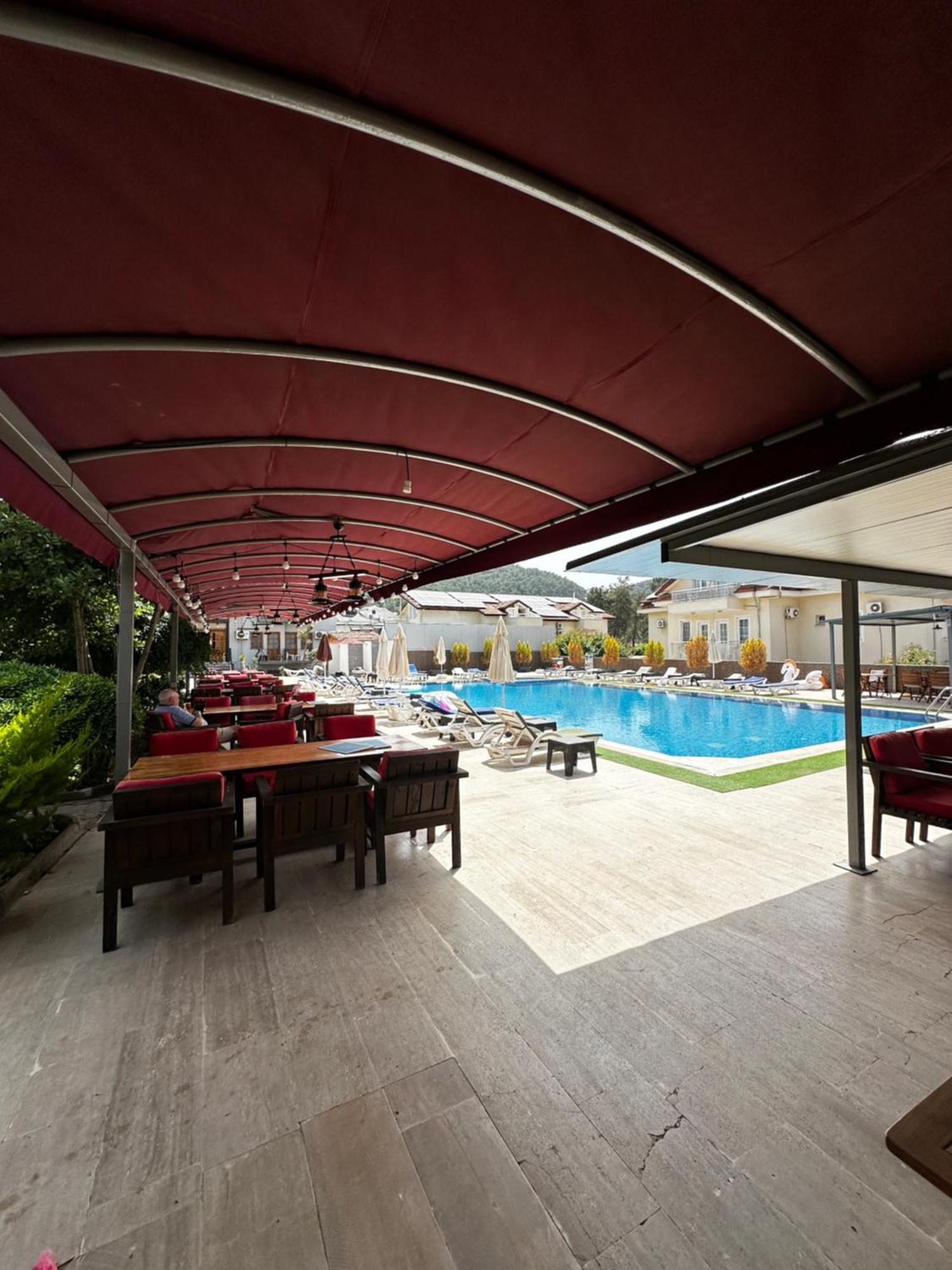 Ovacık Carmina Hotel מראה חיצוני תמונה